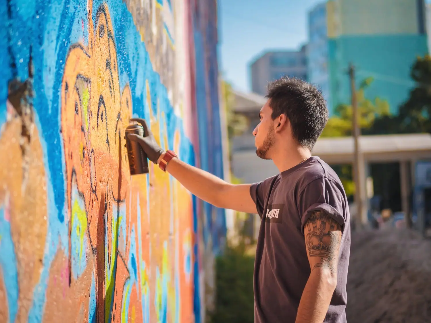 Festiwal sztuki ulicznej: murale i performance